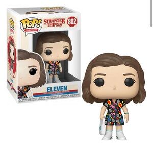 STRANGER THINGS FUNKO POP -80s Mall Eleven
